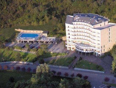 Hotel Ducale Tabiano Terme Екстериор снимка